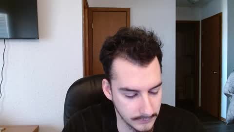 Snapshot of dirk_diggler_dirk chatting on February 22, 2025, 7:03 pm Dirk Diggler online show from February 22, 2025, 7:03 pm