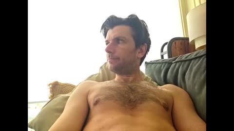 Dirk online show from April 2, 2026, 8:23 am