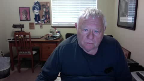 Snapshot of dirtrider195080438 chatting on April 22, 2026, 10:11 pm dirtrider195080438 online show from April 22, 2026, 10:11 pm