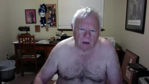 Snapshot of dirtrider195080438 chatting on May 14, 2026, 12:12 pm dirtrider195080438 online show from May 14, 2026, 12:12 pm