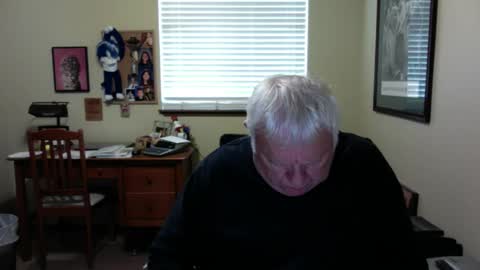 Snapshot of dirtrider195080438 chatting on May 16, 2026, 9:57 pm dirtrider195080438 online show from May 16, 2026, 9:57 pm