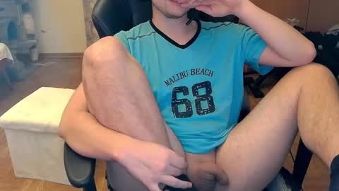 Snapshot of dirty_fun_boy chatting on December 3, 2024, 9:33 am dirty_fun_boy online show from December 3, 2024, 9:33 am