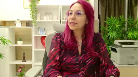 dirty_mature online show from May 25, 2026, 5:13 am