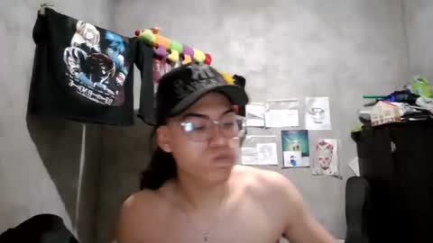 dirty model online show from May 25, 2026, 11:05 am