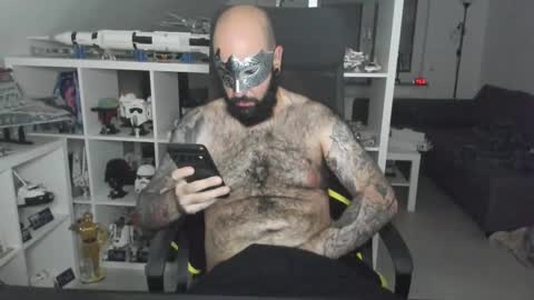 Robert online show from October 26, 2025, 2:06 am