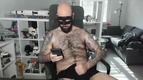 Robert online show from November 5, 2025, 11:10 am