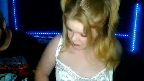 Snapshot of dirtycouple0420 chatting on October 2, 2025, 12:28 am Dirtycouple online show from October 2, 2025, 12:28 am