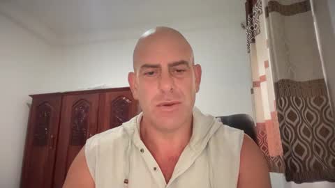 Snapshot of dirtydanlondon chatting on February 11, 2025, 8:48 am Dirtydanlondon online show from February 11, 2025, 8:48 am