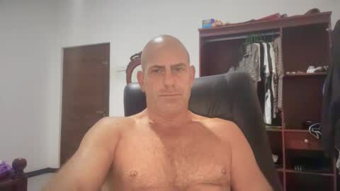 Snapshot of dirtydanlondon chatting on March 3, 2025, 9:44 am Dirtydanlondon online show from March 3, 2025, 9:44 am