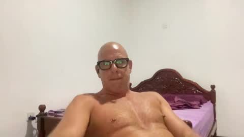 Snapshot of dirtydanlondon chatting on February 26, 2026, 2:27 pm Dirtydanlondon online show from February 26, 2026, 2:27 pm