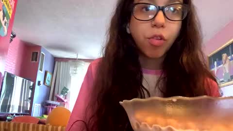 Snapshot of dirtydiana28 chatting on May 29, 2026, 4:49 pm Dirty Diana 28 online show from May 29, 2026, 4:49 pm