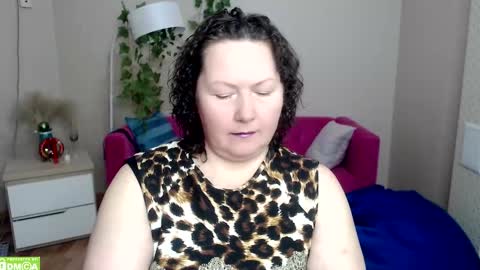 Snapshot of dirtymilf_700 chatting on January 14, 2026, 10:03 pm Katie online show from January 14, 2026, 10:03 pm