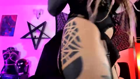 ONIX  online show from November 20, 2025, 8:30 pm