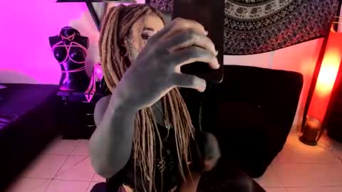 ONIX  online show from February 15, 2026, 10:50 pm