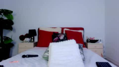 Chloe online show from March 24, 2026, 9:58 am