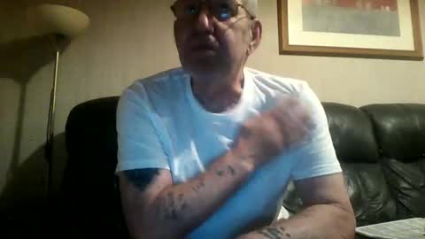 Snapshot of discovery63 chatting on November 8, 2025, 6:51 pm discovery63 online show from November 8, 2025, 6:51 pm