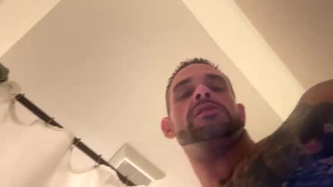 discreetdaddy333 online show from September 24, 2025, 4:16 am