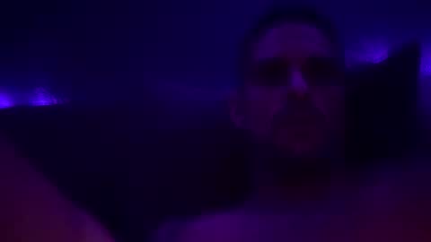 discreetdaddy333 online show from October 26, 2025, 1:06 pm