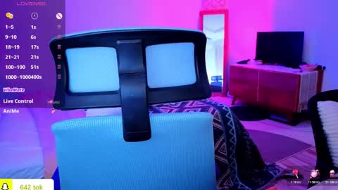 Snapshot of disney__princess chatting on October 27, 2025, 3:32 am JASMINE online show from October 27, 2025, 3:32 am