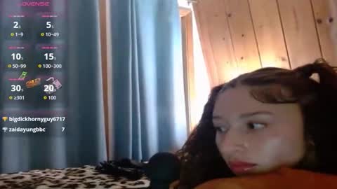 Snapshot of divinaaclaire chatting on October 22, 2025, 2:01 am Divina Claire online show from October 22, 2025, 2:01 am