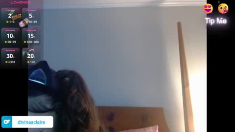 Snapshot of divinaaclaire chatting on November 1, 2025, 12:01 am Divina Claire online show from November 1, 2025, 12:01 am