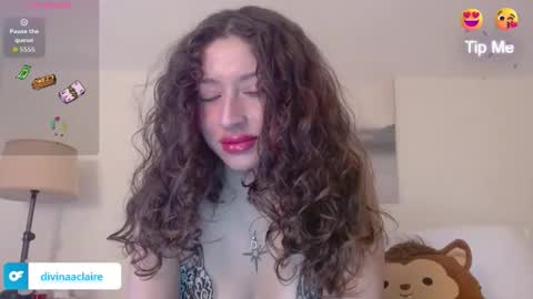 Snapshot of divinaaclaire chatting on November 13, 2025, 10:30 pm Divina Claire online show from November 13, 2025, 10:30 pm