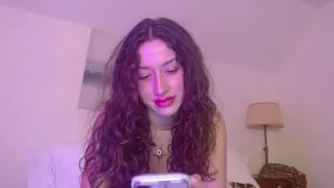 Snapshot of divinaaclaire chatting on November 18, 2025, 3:34 am Divina Claire online show from November 18, 2025, 3:34 am