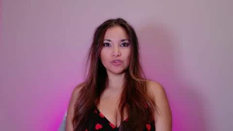 Snapshot of divinelynn chatting on December 1, 2024, 4:29 pm DivineLynn online show from December 1, 2024, 4:29 pm