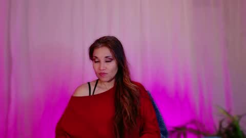 Snapshot of divinelynn chatting on January 16, 2025, 5:23 pm DivineLynn online show from January 16, 2025, 5:23 pm