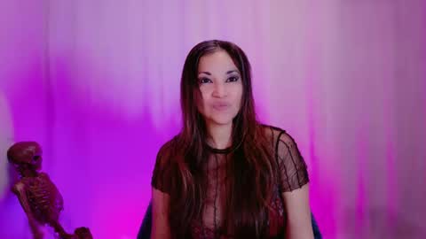 Snapshot of divinelynn chatting on February 9, 2025, 12:19 pm DivineLynn online show from February 9, 2025, 12:19 pm