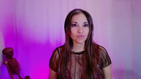 Snapshot of divinelynn chatting on February 9, 2025, 3:23 pm DivineLynn online show from February 9, 2025, 3:23 pm