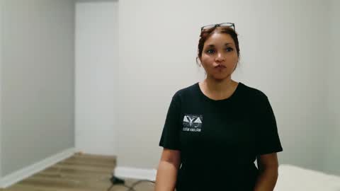 Snapshot of divinelynn chatting on September 9, 2025, 12:05 pm DivineLynn online show from September 9, 2025, 12:05 pm