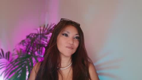 DivineLynn online show from July 7, 2026, 3:49 pm