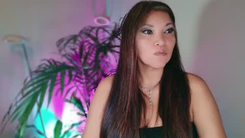 DivineLynn online show from July 15, 2026, 2:55 pm