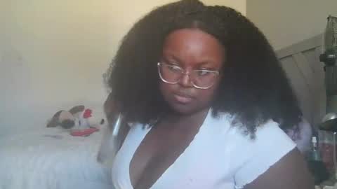 Snapshot of divinenicole22 chatting on November 17, 2025, 6:03 pm divinenicole22 online show from November 17, 2025, 6:03 pm