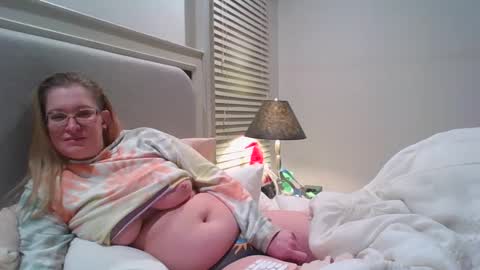 Snapshot of dixie_comanche chatting on January 6, 2025, 7:20 am dixie_comanche online show from January 6, 2025, 7:20 am