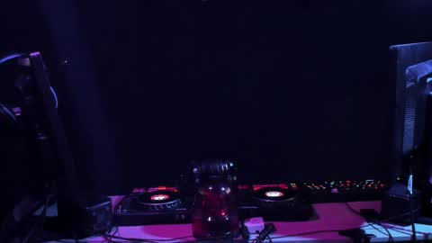 Adrian Arturo online show from February 1, 2025, 12:07 am