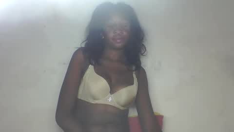 Snapshot of djamellah chatting on April 1, 2026, 12:33 am djamellah online show from April 1, 2026, 12:33 am