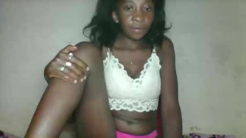 Snapshot of djamellah chatting on April 2, 2026, 5:49 am djamellah online show from April 2, 2026, 5:49 am