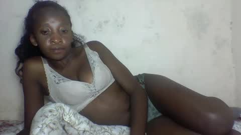 Snapshot of djamellah chatting on April 7, 2026, 7:03 pm djamellah online show from April 7, 2026, 7:03 pm
