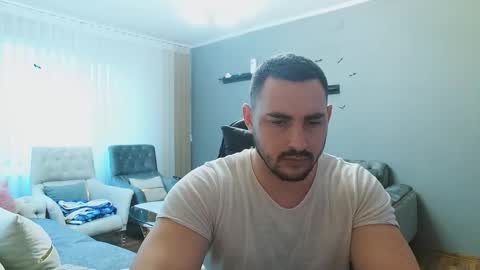 STR8 BOYv online show from November 23, 2025, 10:04 am