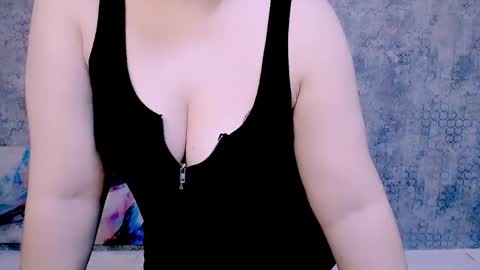 djullia online show from January 12, 2025, 3:14 pm