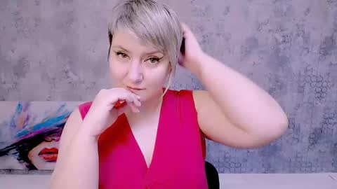 djullia online show from February 10, 2025, 3:21 pm