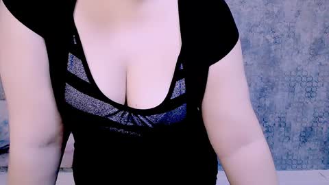 djullia online show from March 9, 2025, 6:06 am