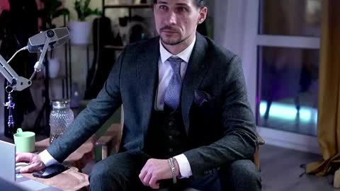 Silverhand online show from October 3, 2025, 5:04 am