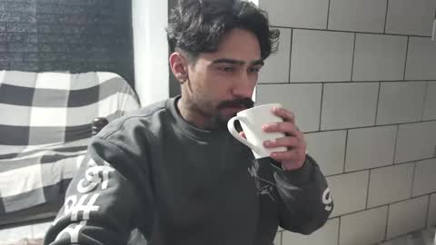 AmigodotadoZL online show from October 20, 2025, 4:13 am