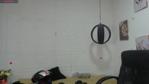 Snapshot of dmitrisanders1 chatting on December 14, 2024, 1:50 am Maybe in pvt online show from December 14, 2024, 1:50 am