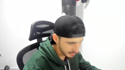 Snapshot of dmitrisanders1 chatting on September 10, 2025, 10:10 pm Maybe in pvt online show from September 10, 2025, 10:10 pm