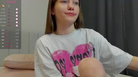 Polly and Kiriko online show from February 20, 2026, 5:13 pm