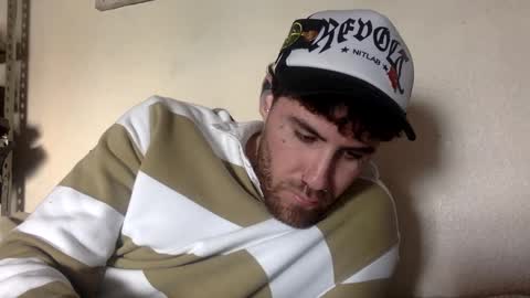 Snapshot of dogboi666 chatting on February 21, 2025, 6:37 pm Dogboi online show from February 21, 2025, 6:37 pm